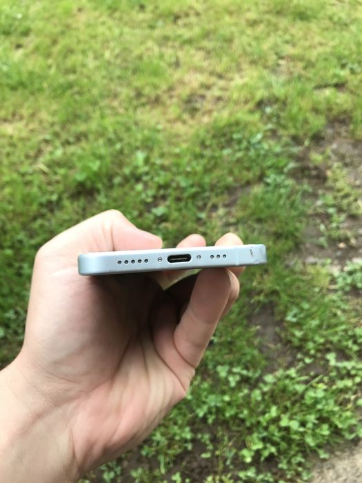 Vand iPhone 15 128gb 86%