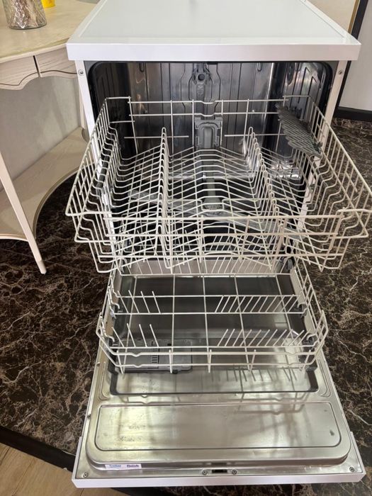 Продам посудомойку Beko