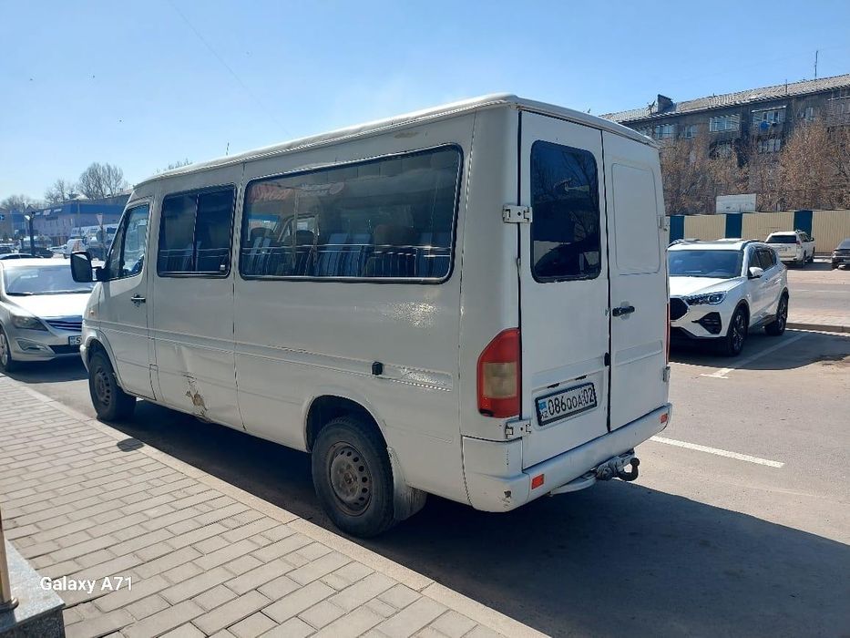 Срочно продаётся мерседес спринтер