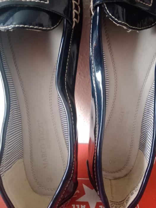 Продам женская обувь.