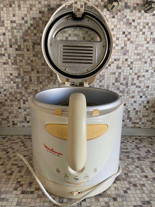 Фритюрник Moulinex