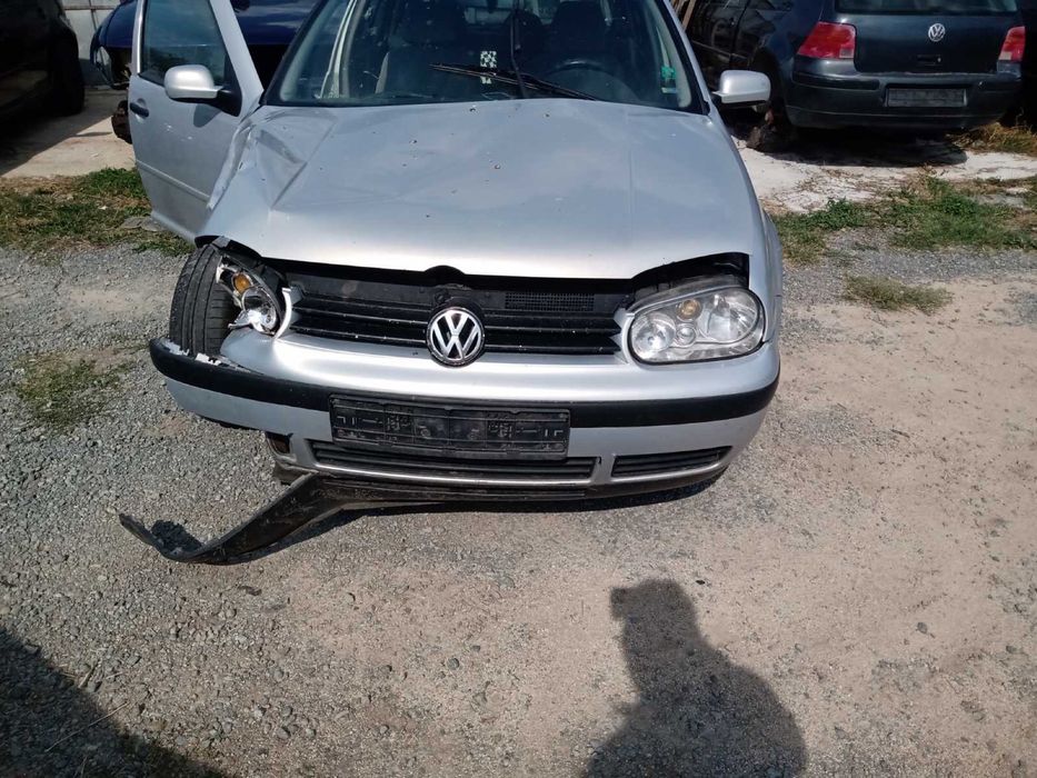 Golf 4 1.6 sr 101 кс акл golf 4