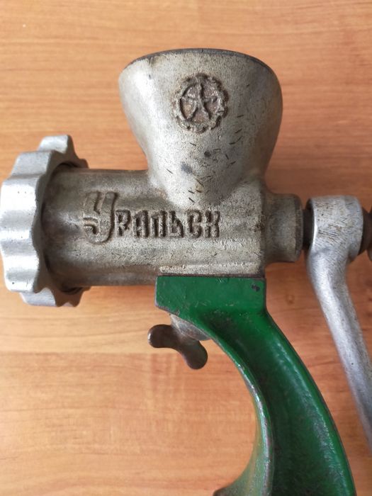 Продам мясорубку советскую 1969.