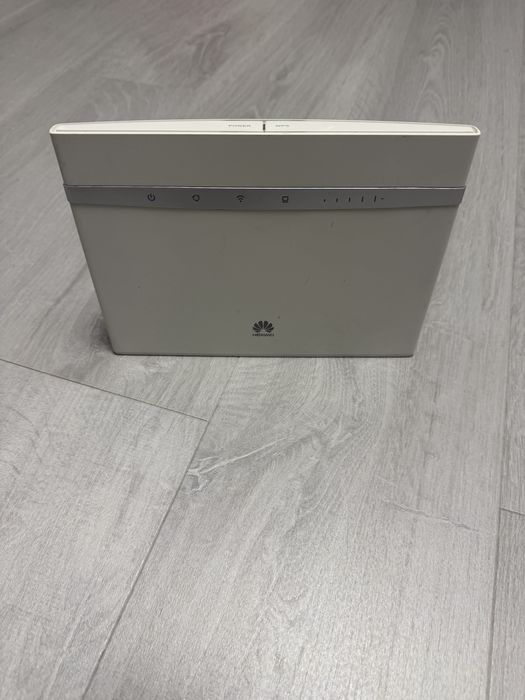 Router Huawei B525S-23a cu cartela sim