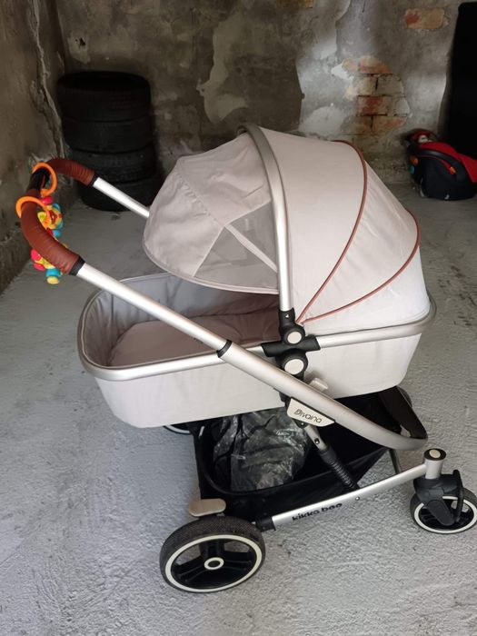 Комбинирана бебешка  количка Kikkaboo Divaina 2в1