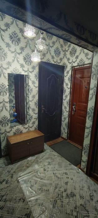 Ялангач. 3/3/4.  1,5×3 балкон. Можно под ипотеку.