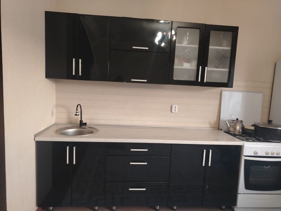 Кухня мебель продам