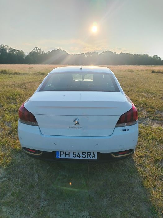 Peugeot 508 berlina