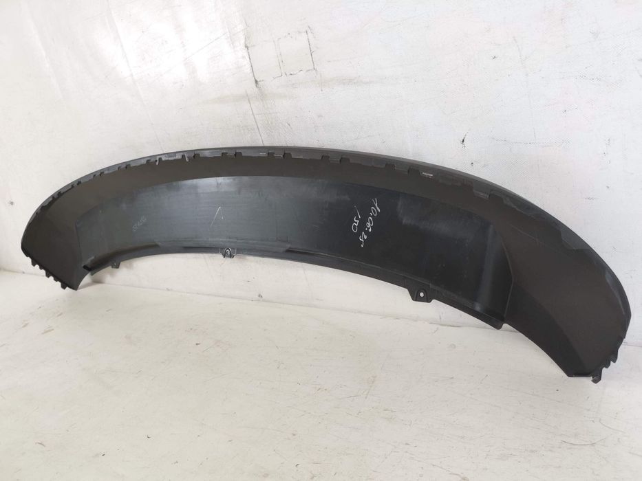 Шкода Рапид / Skoda Rapid 1 Оригинална задна броня спойлер в добро със