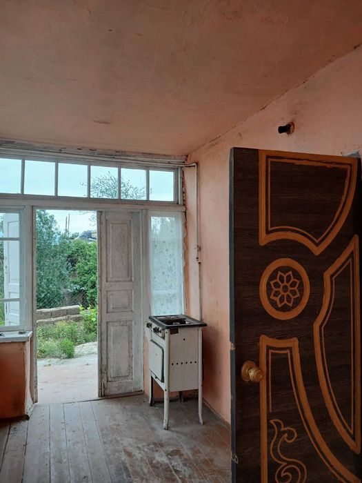 Srochni uy sotiladi kelishamiza