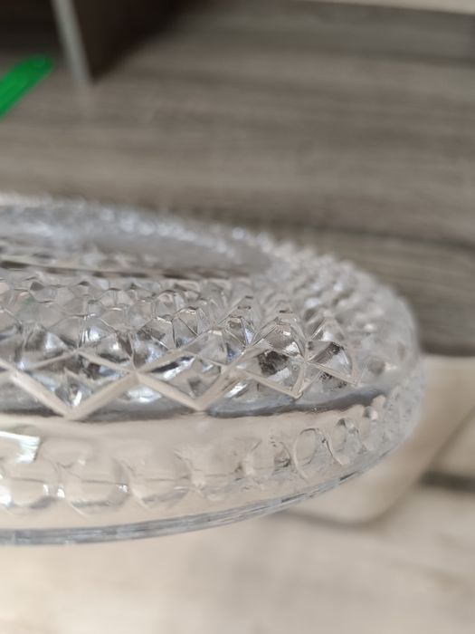 Стеклянное блюдо советских времён