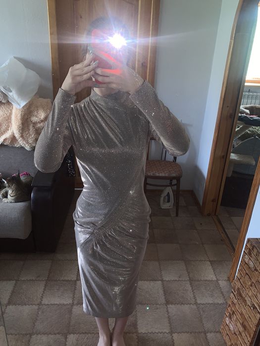 Платье вечерние