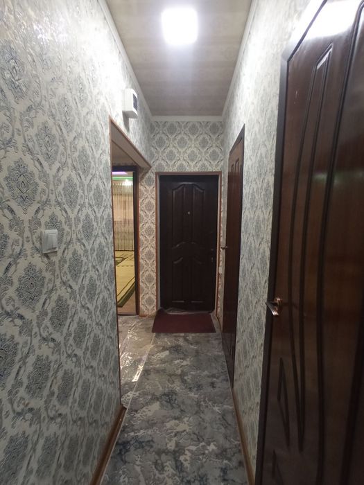 Angren shahrida yevro remont 2/1/4 uy sotiladi mebil texnikasi bn