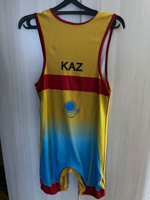 Еркин      курес