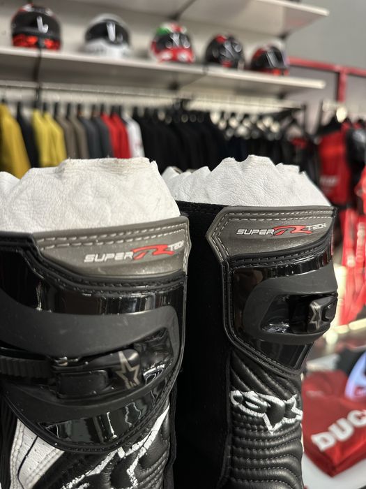 Продам оригинальные мотоботы Alpinestars Supertech R