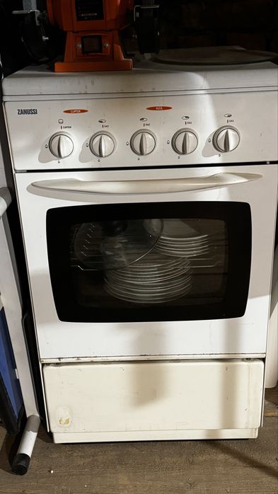 Aragaz Zanussi 4 ochiuri