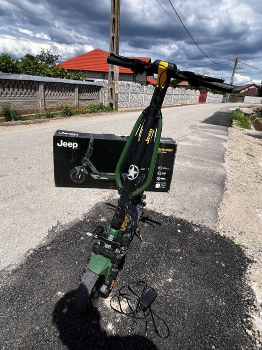 Trotineta jeep 2XE