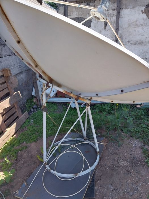 Продаю спутниковую антену