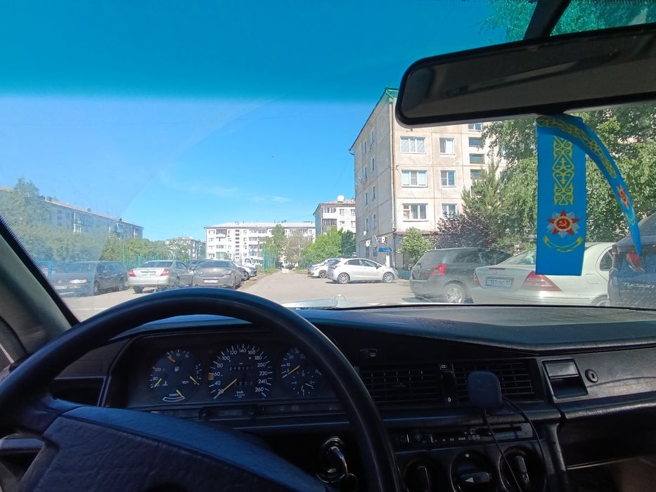Мерседес 190 в отличном состоянии