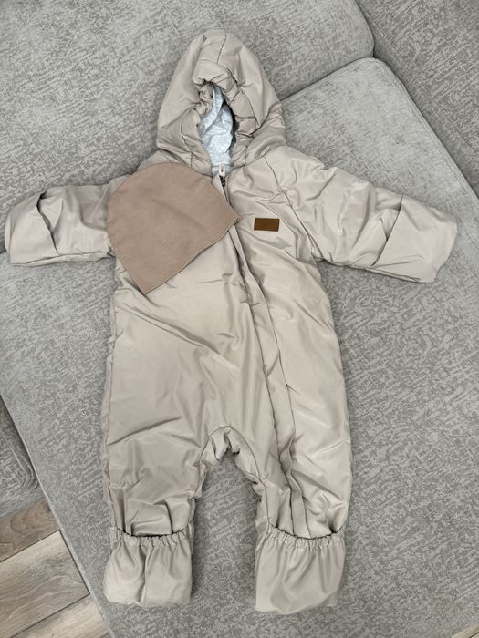 Продам осенний комбинезон booboo