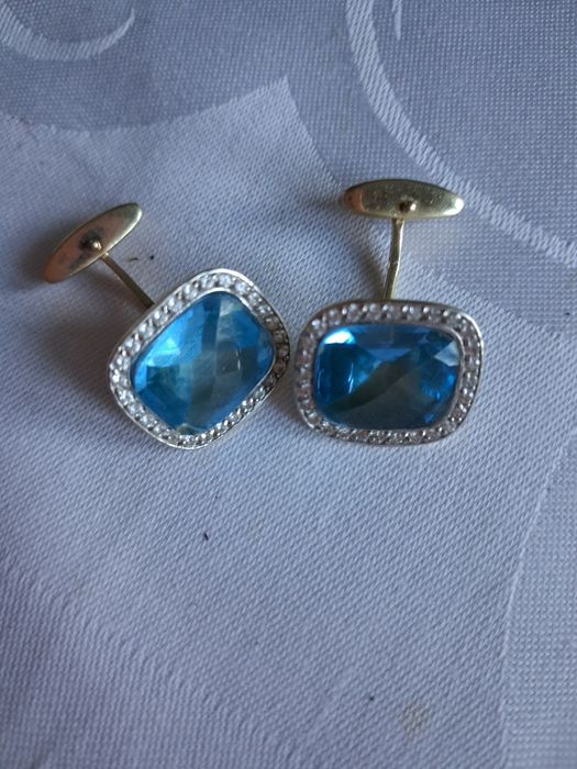 Butoni aur 14 k 11,5 qr.