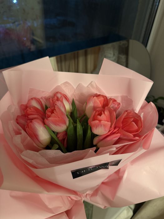 Букет цветы тюльпан