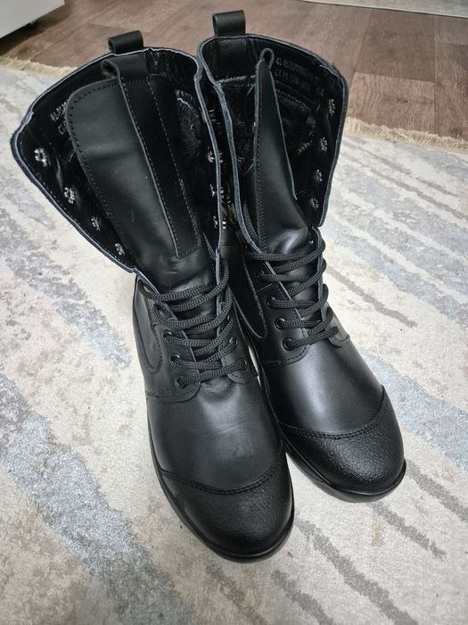 Продам новые берцы