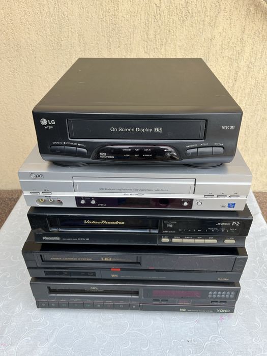 Lot video player recorder vhs cu caseta pentru filme