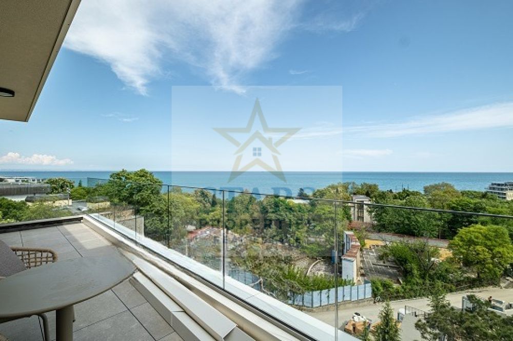 Продава се Тристаен апартамент в к.к. Св.Св. Константин и Елена - 142 кв.м за 2586 €/кв.м - Снимка #2