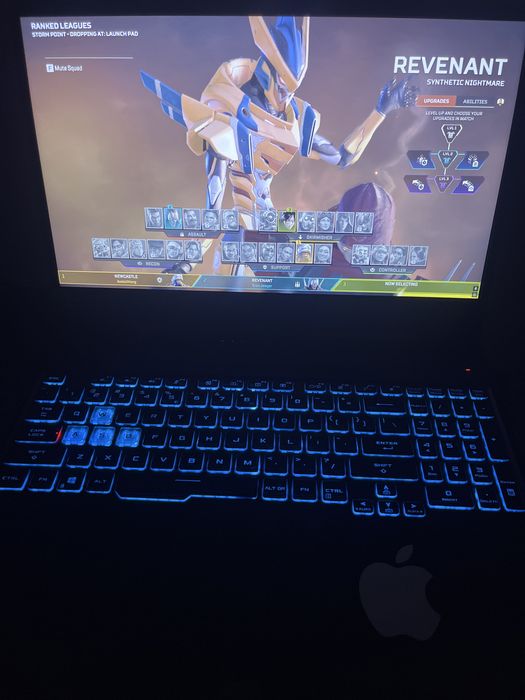 Laptop ASUS TUF F15 gaming vine cu windows 11 pro activat