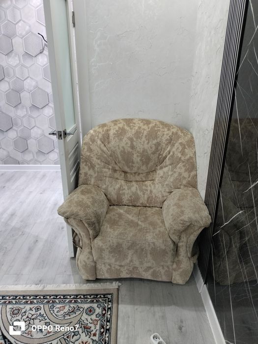 Диван раскладной+ одно кресло