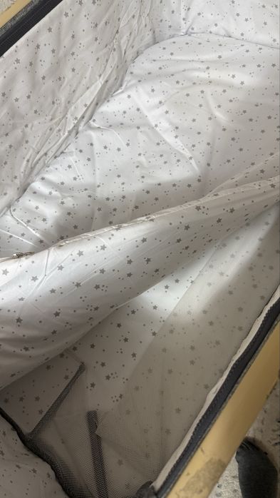 Продам манеж до 1,5 года