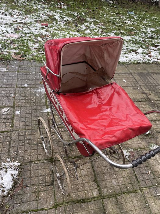 Бебешка ретро количка