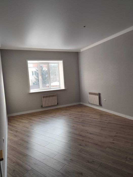 Продам  4х комнатную квартиру