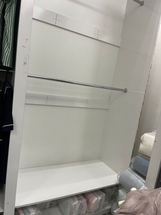 Продам полки витрины