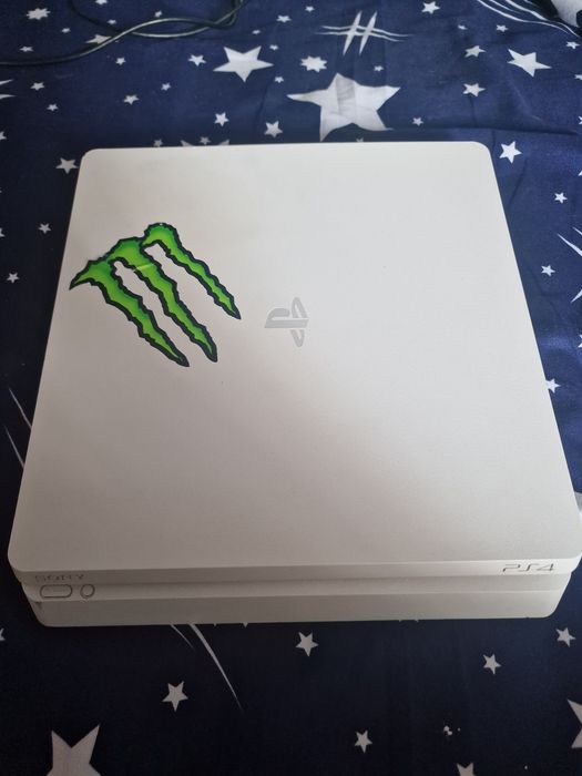 Vând/schimb ps4 slim 500gb