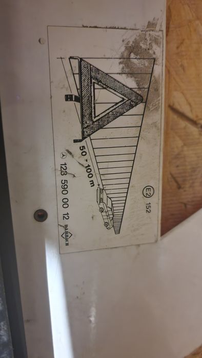 Шторка  на мерседес 124 универсал