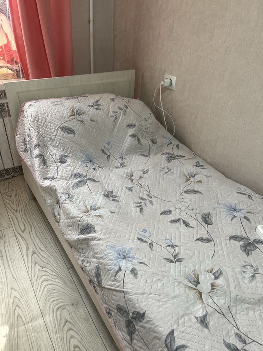 Односпальный Кровать