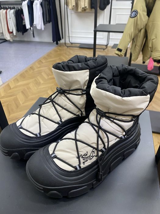 Продам зимнюю обувь