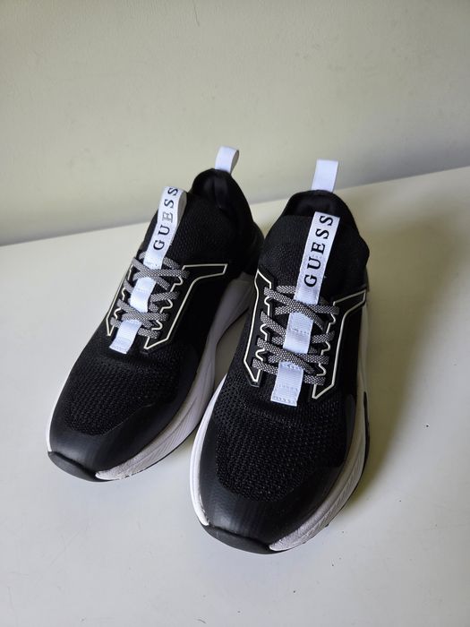 Марски маратонки Guess