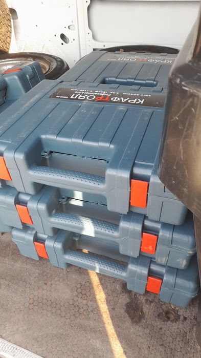 Cutii  bormașini,flux