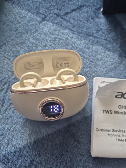 Нови безжични слушалки Acer