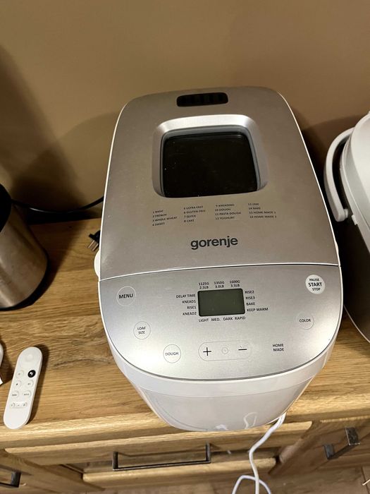 Хлебопекарна Gorenje BM1600WG