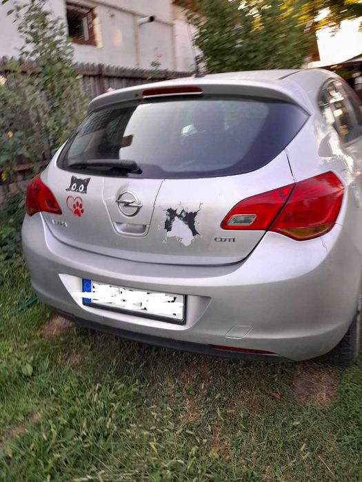 Opel Astra 2012 1.7cdti