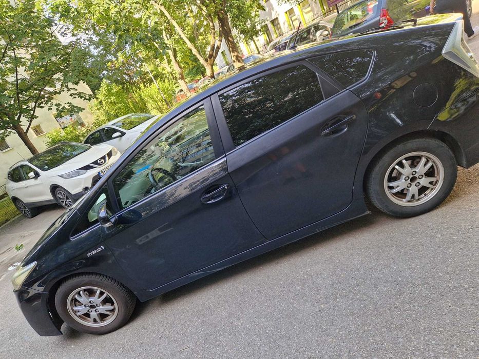 Se vinde Toyota Prius 3