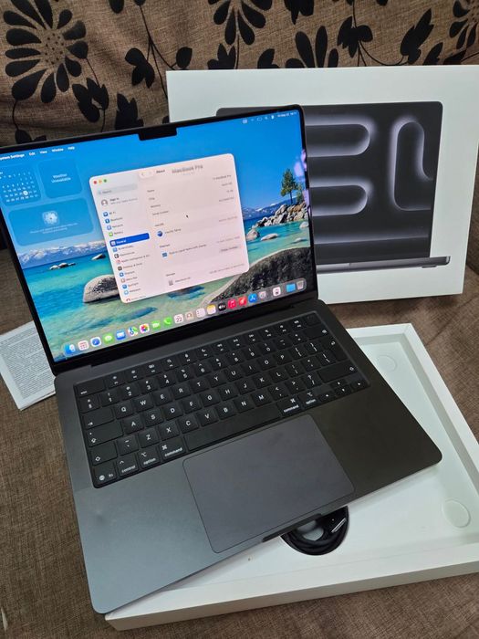 MacBook Pro m5, 14 inch, 16gb ram, 2026