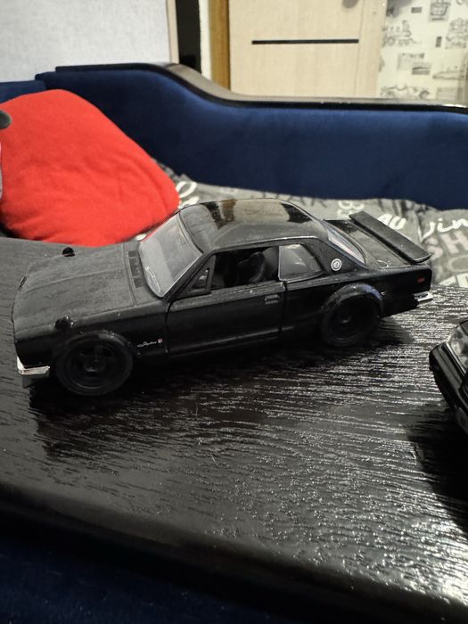 Продам железные машинки