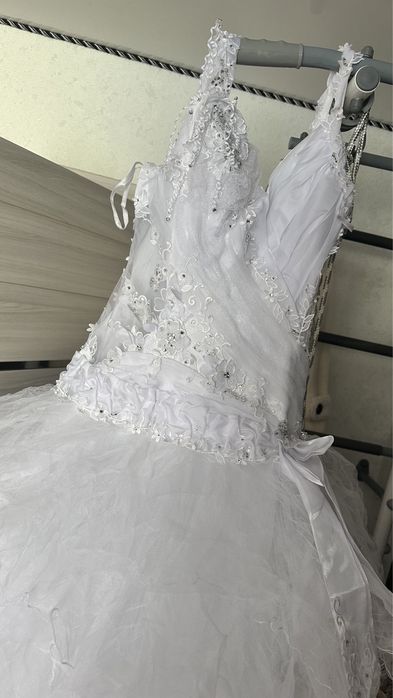 Продам свадебное платье