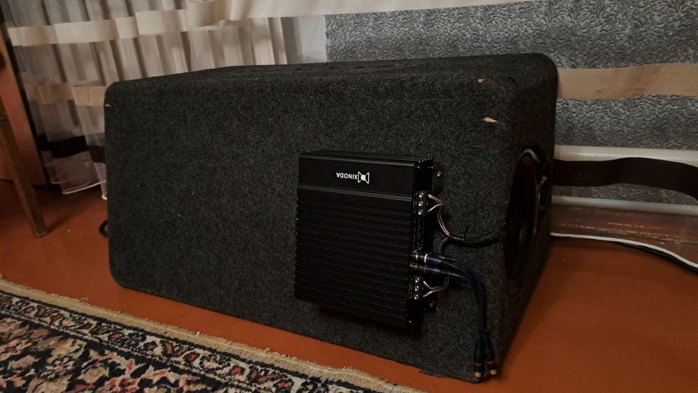 Продам Kicker 2×12