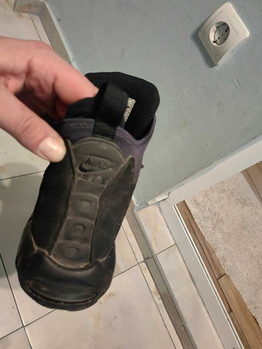 Продавам маратонки Nike Air max